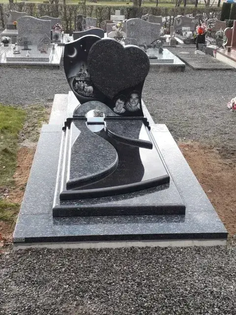Monument funéraire Noir  - SARL ARTAUD